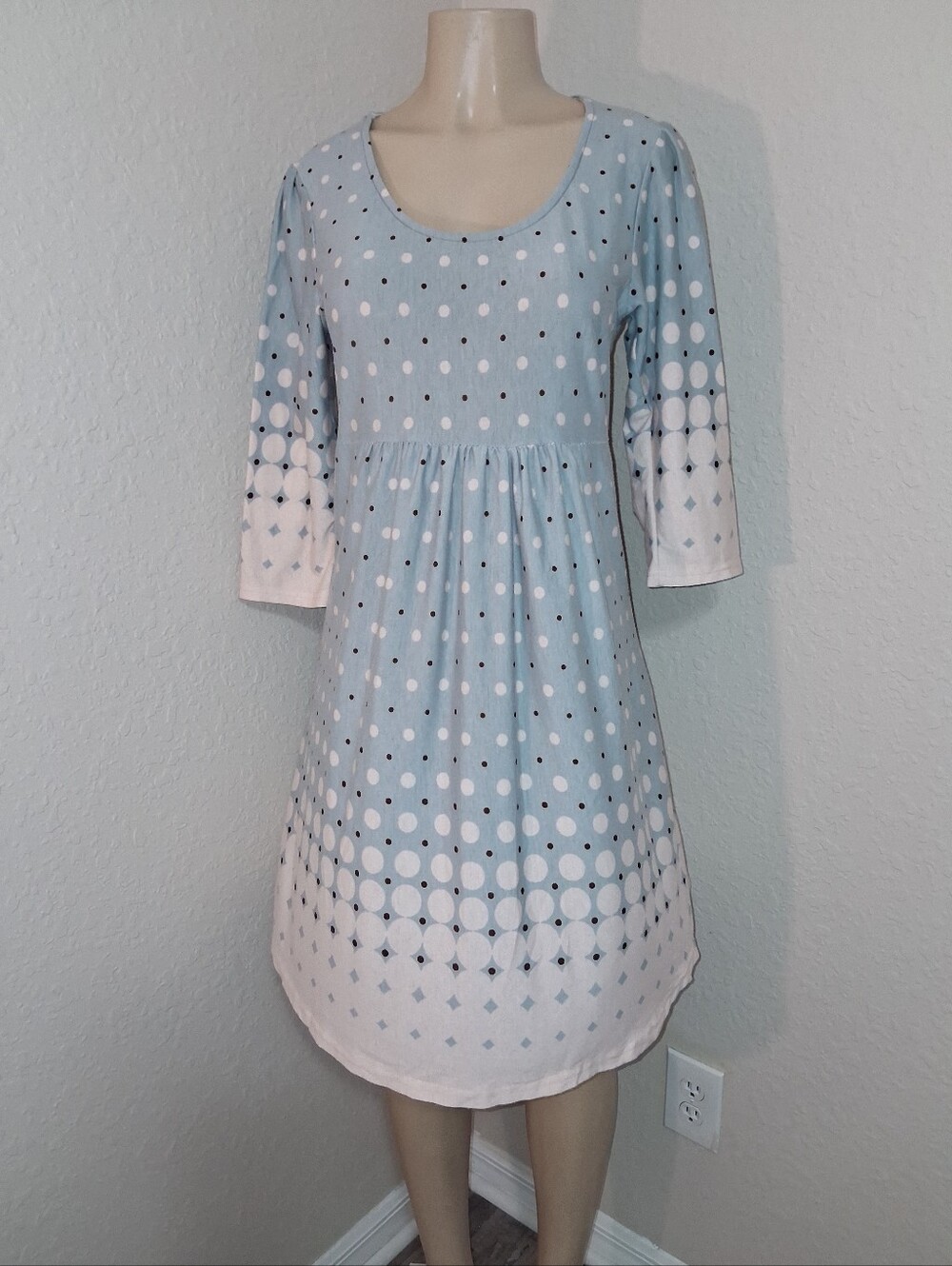 REBORN LIGHT BLUE & CREAM DRESS W/ POLKA DOTS SZ XLG